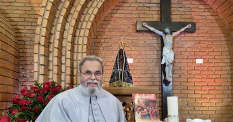 REZE O TERÇO COM PADRE ANTONIO MARIA .